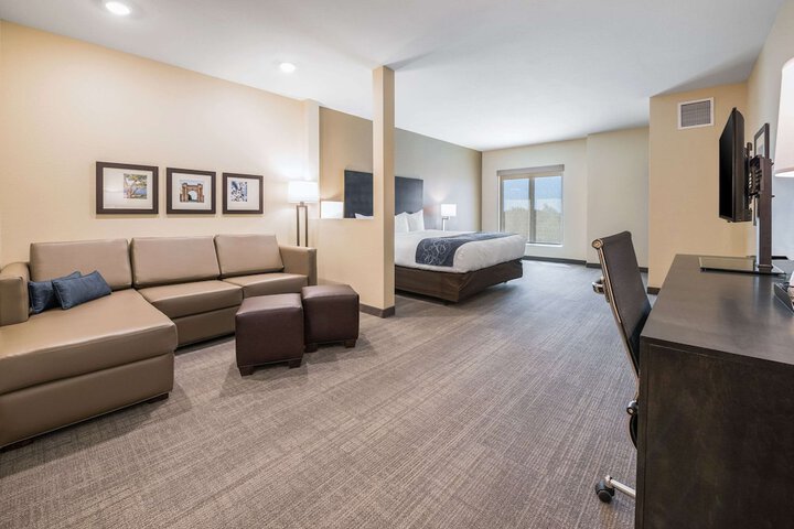 Room 41 of 57