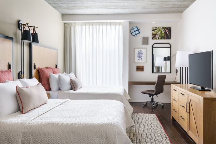 Room 30 of 59
