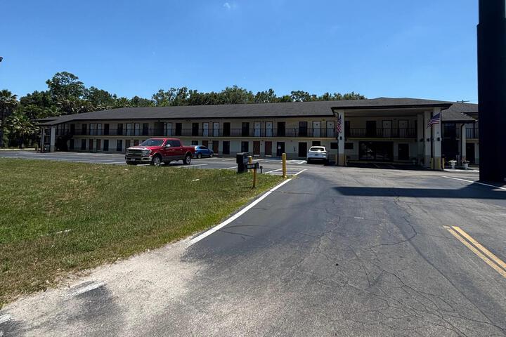 Travelodge by Wyndham Alachua