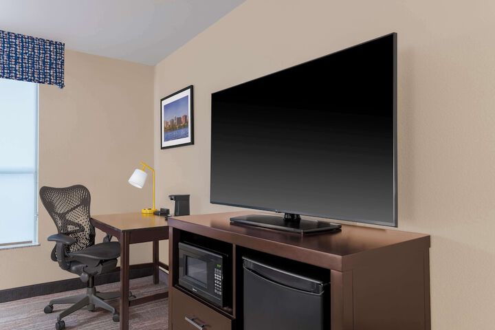 Room 34 of 46