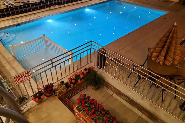 Pool 7 of 37
