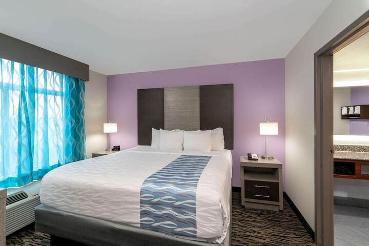 Room 18 of 34