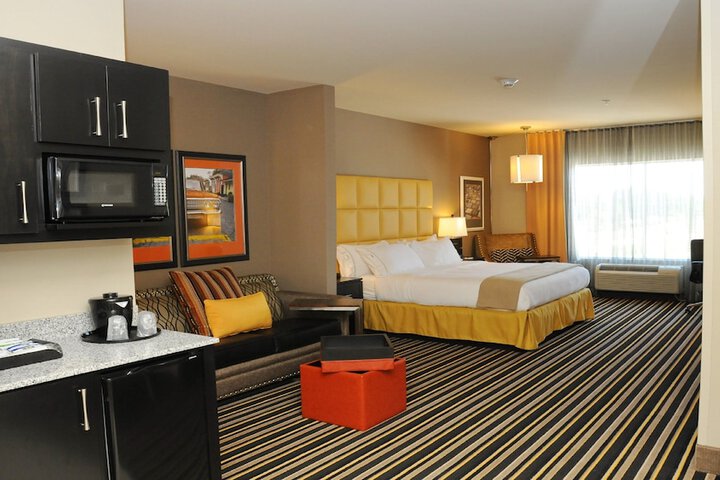 Room 21 of 33