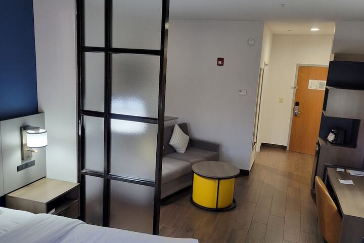 Room 55 of 69