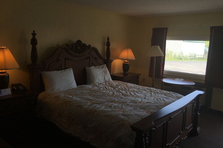 Room 20 of 34