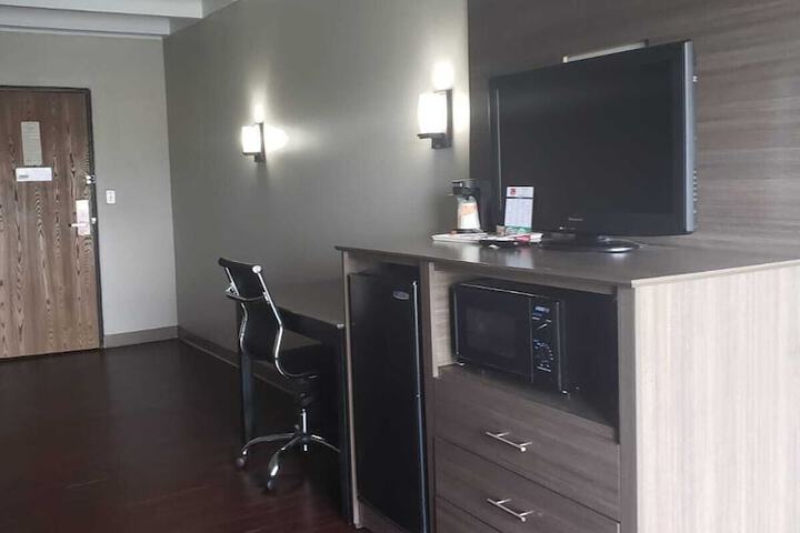 Baymont by Wyndham Bay City