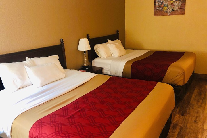 Room 14 of 26