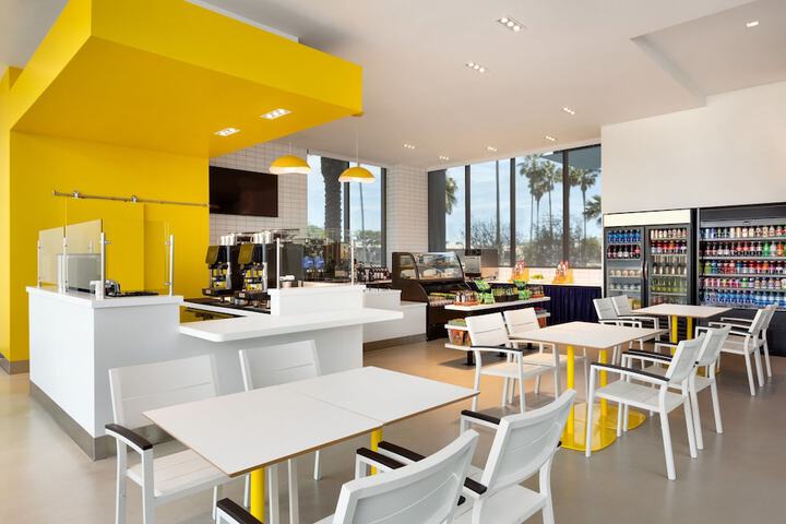 The Viv Hotel Anaheim, a Tribute Portfolio Hotel