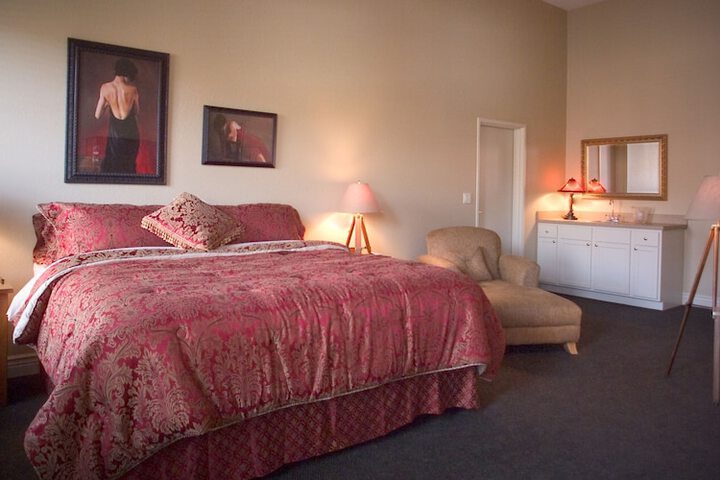 Tremont Inn on Main