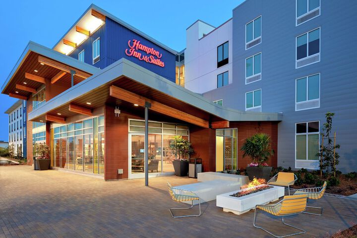 Hotel 2 of 54