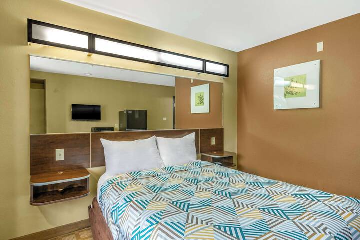 Room 20 of 34