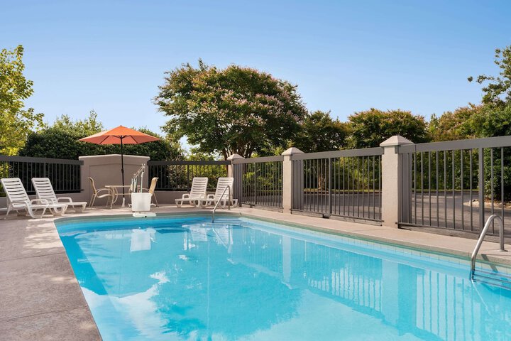 Pool 3 of 26