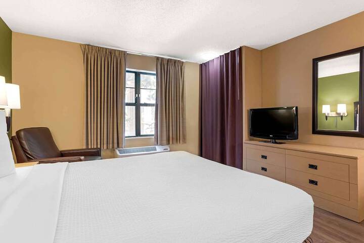 Room 22 of 27