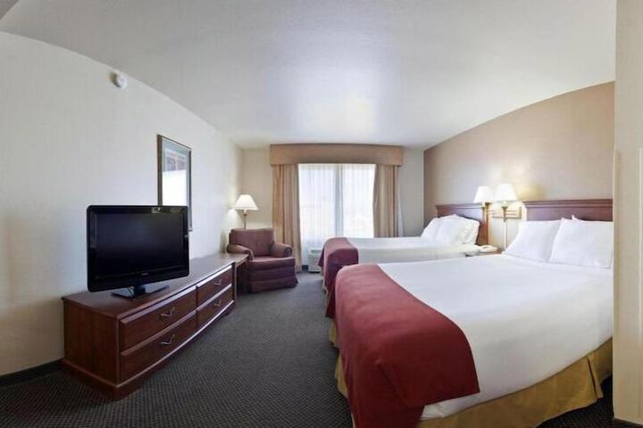 Garner Hotel Brookings by IHG