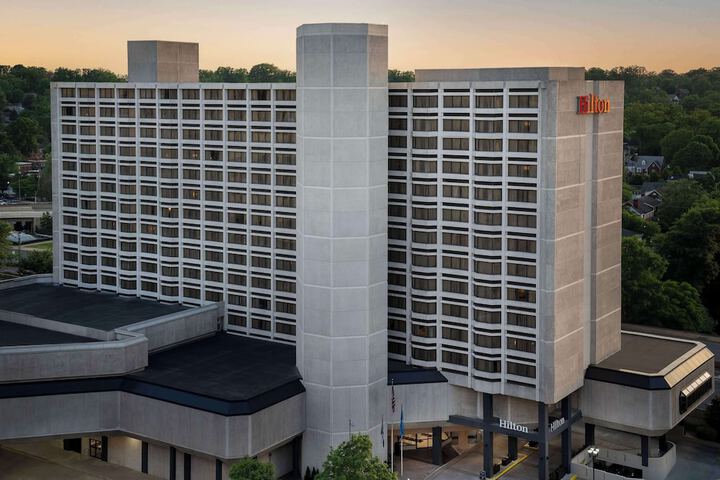 Hotel 7 of 131