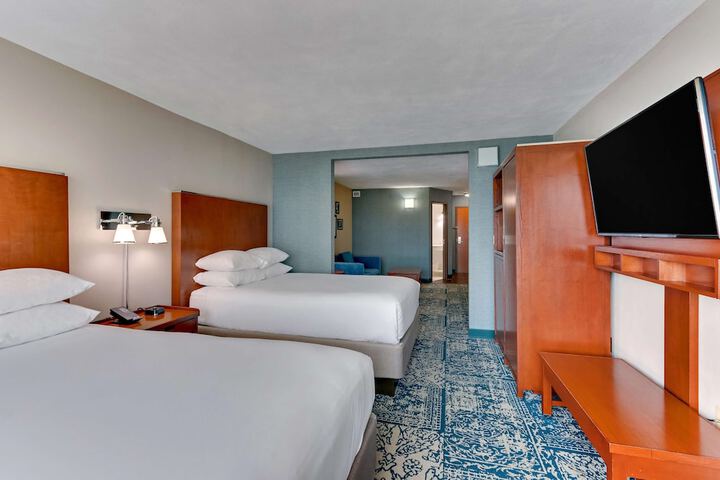 Room 18 of 53