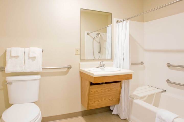 WoodSpring Suites College Station