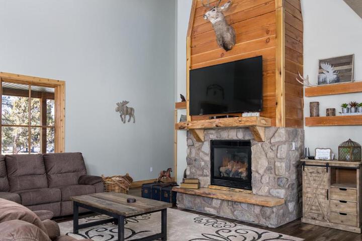 East Zion Trails Retreat-Hot tub Resort Amenities, Exceptional