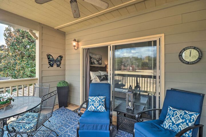 Indoor Pool & Golf Course Views: Lake Lure Condo!