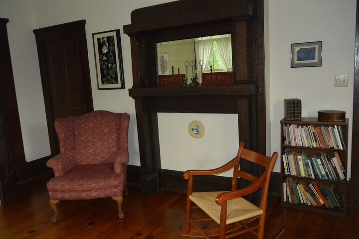 Room 17 of 31
