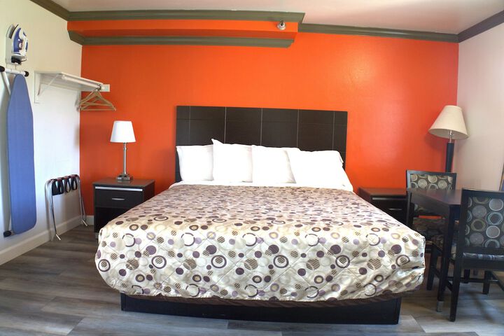 Room 53 of 56