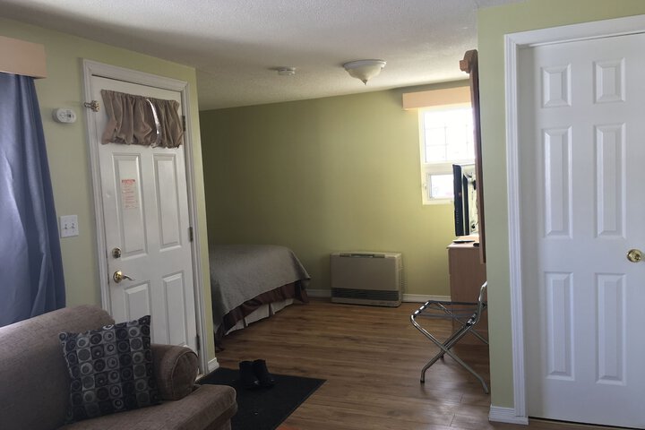 Room 82 of 94