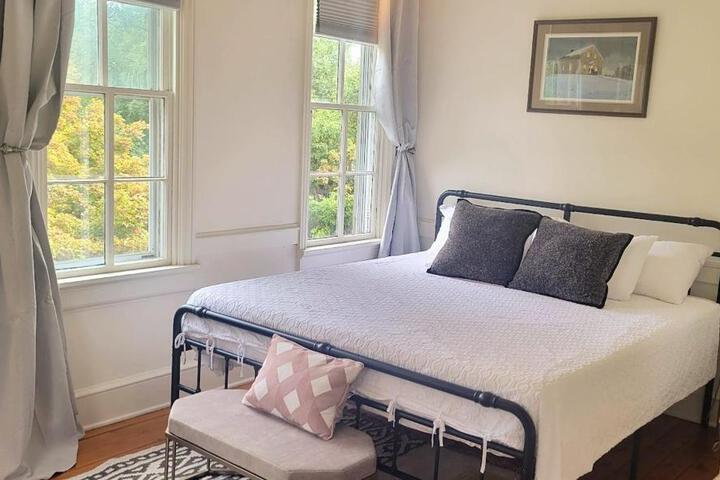Pinetown Bridge Bnb LLC