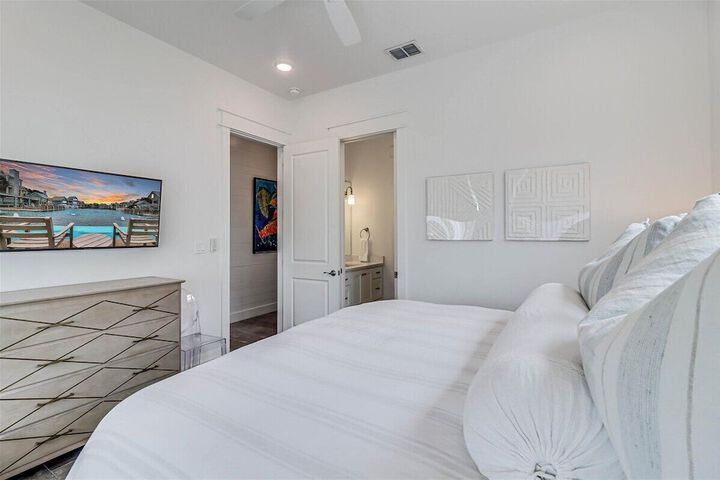 Room 41 of 61