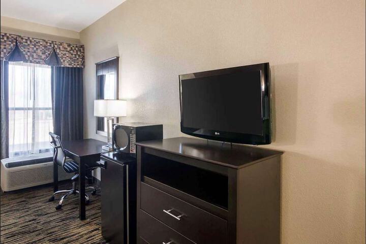 Room 9 of 15