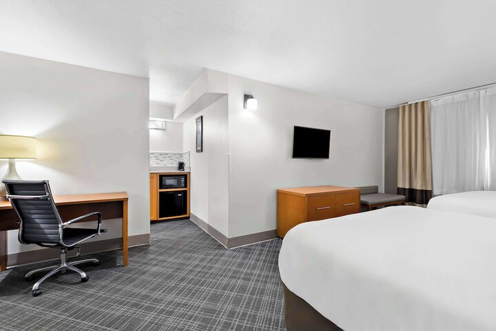 Room 31 of 48