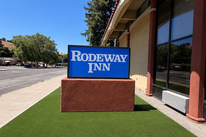 Rodeway Inn