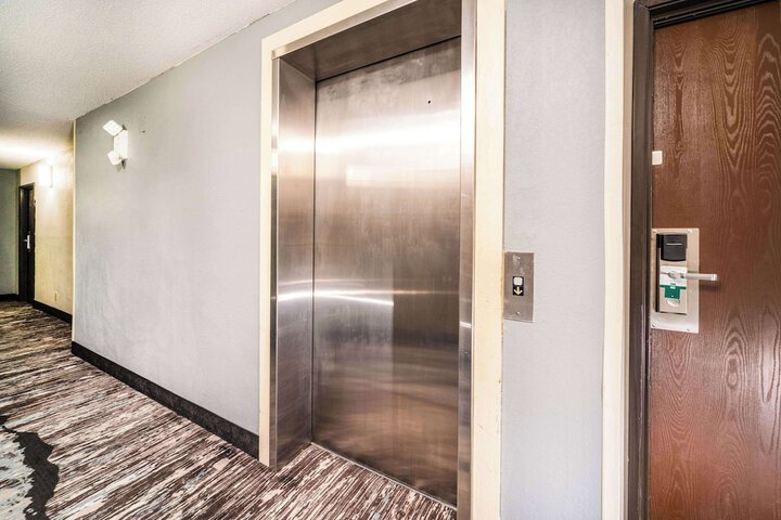 Quality Inn & Suites Danville East