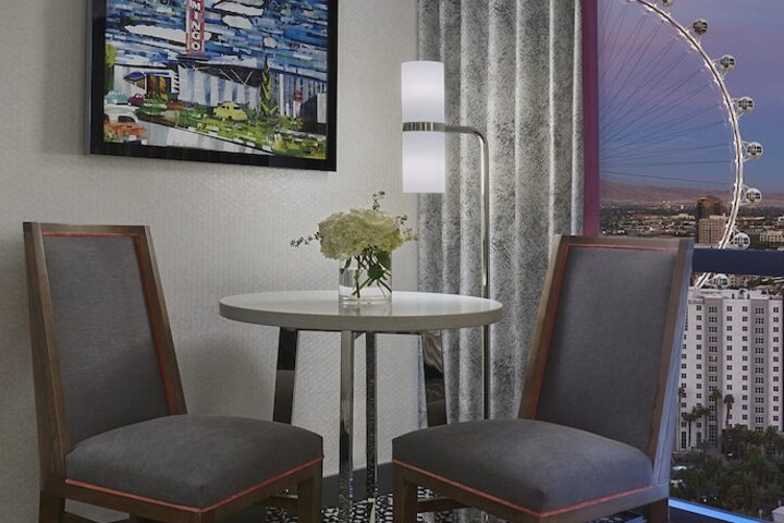 Room 77 of 122
