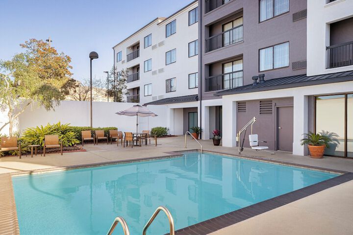 Courtyard Houston Sugar Land / Stafford