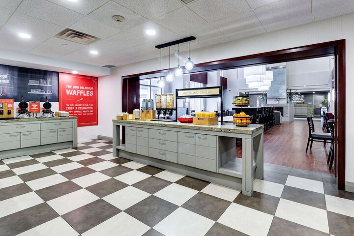 Hampton Inn & Suites by Hilton Brantford Conference Centre