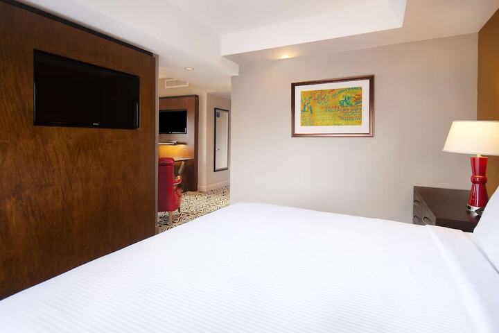 Room 39 of 62