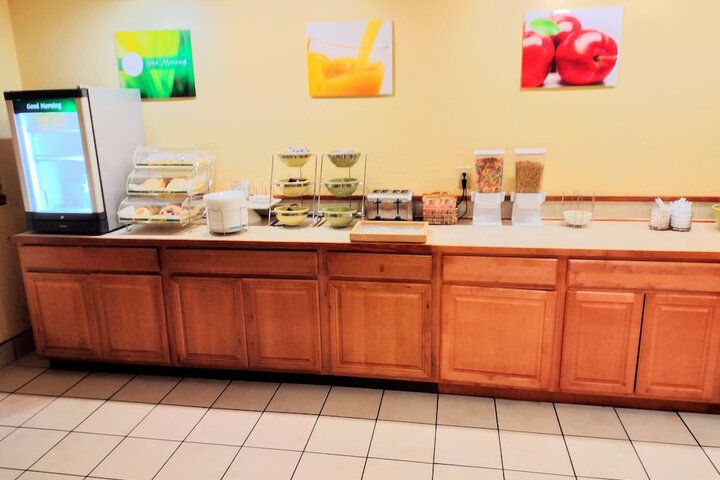 Breakfast/Coffee Service 11 of 12