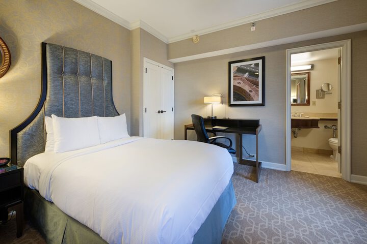 Room 52 of 154