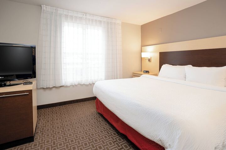 Room 20 of 33