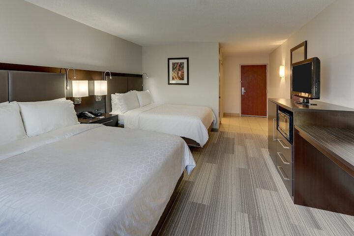 Room 20 of 34