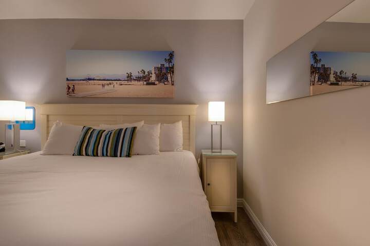 Room 13 of 49