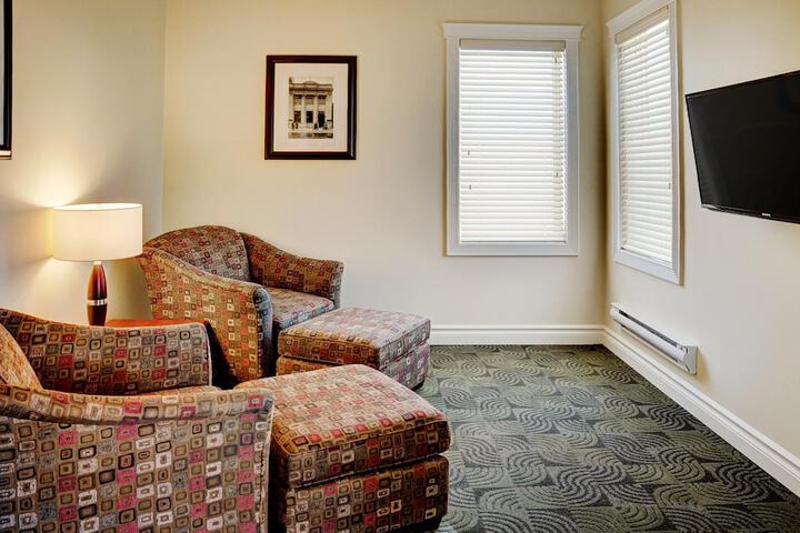 Room 21 of 35
