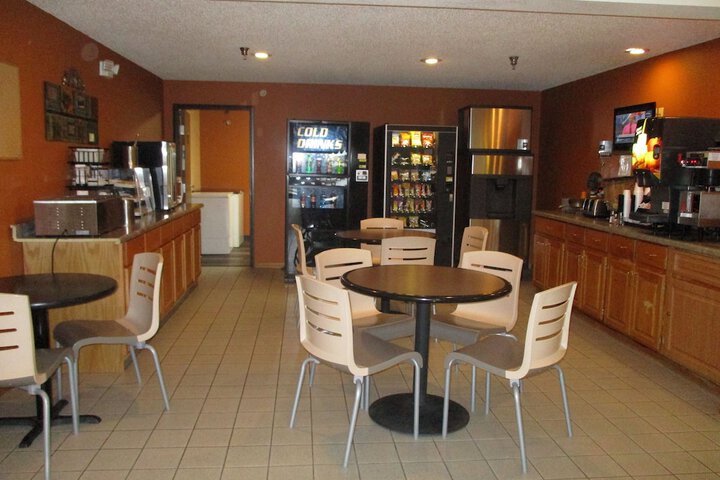 Business Center 14 of 14