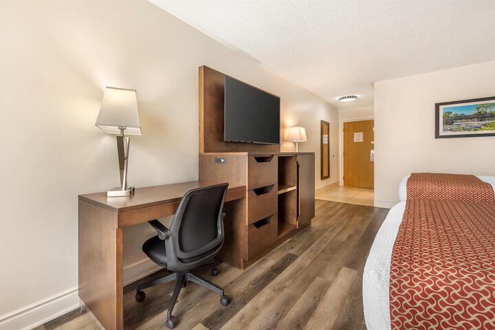 Best Western Smiths Falls Hotel