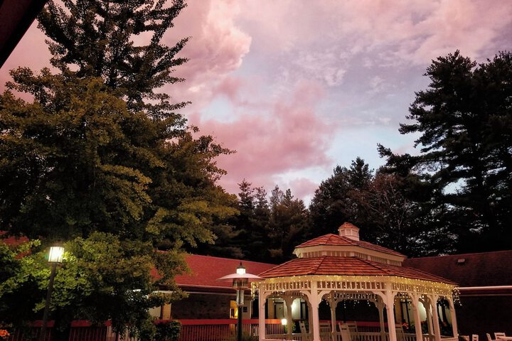 Hotel Exterior 17 of 19