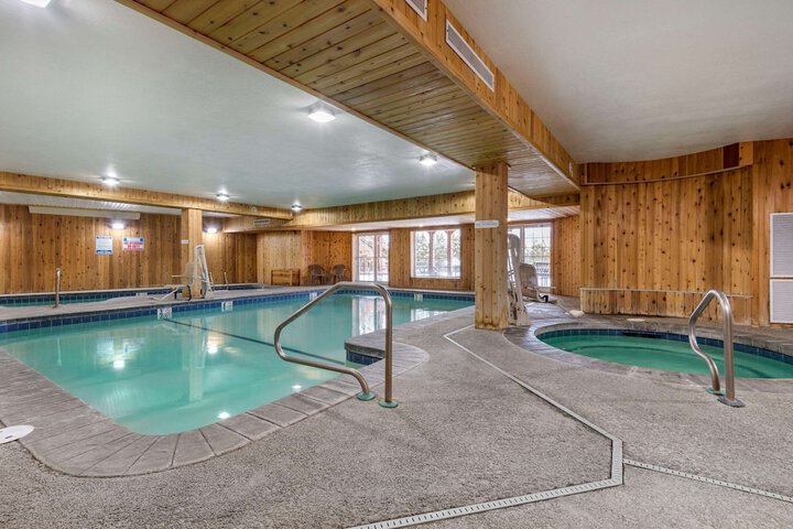 Pool 19 of 60