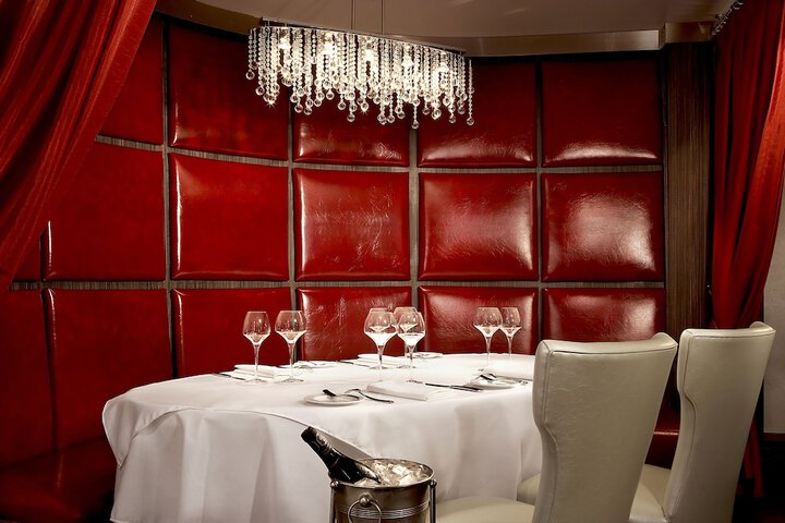Dining 45 of 65