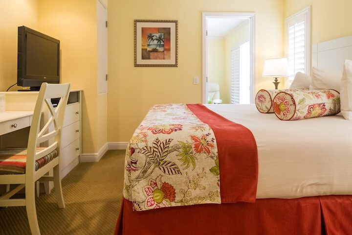 Room 102 of 145