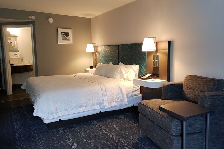 Room 54 of 169