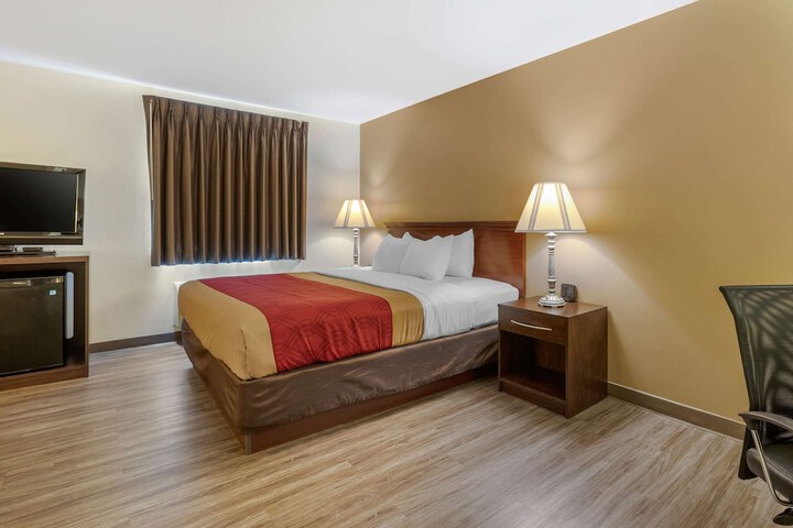 Room 18 of 30